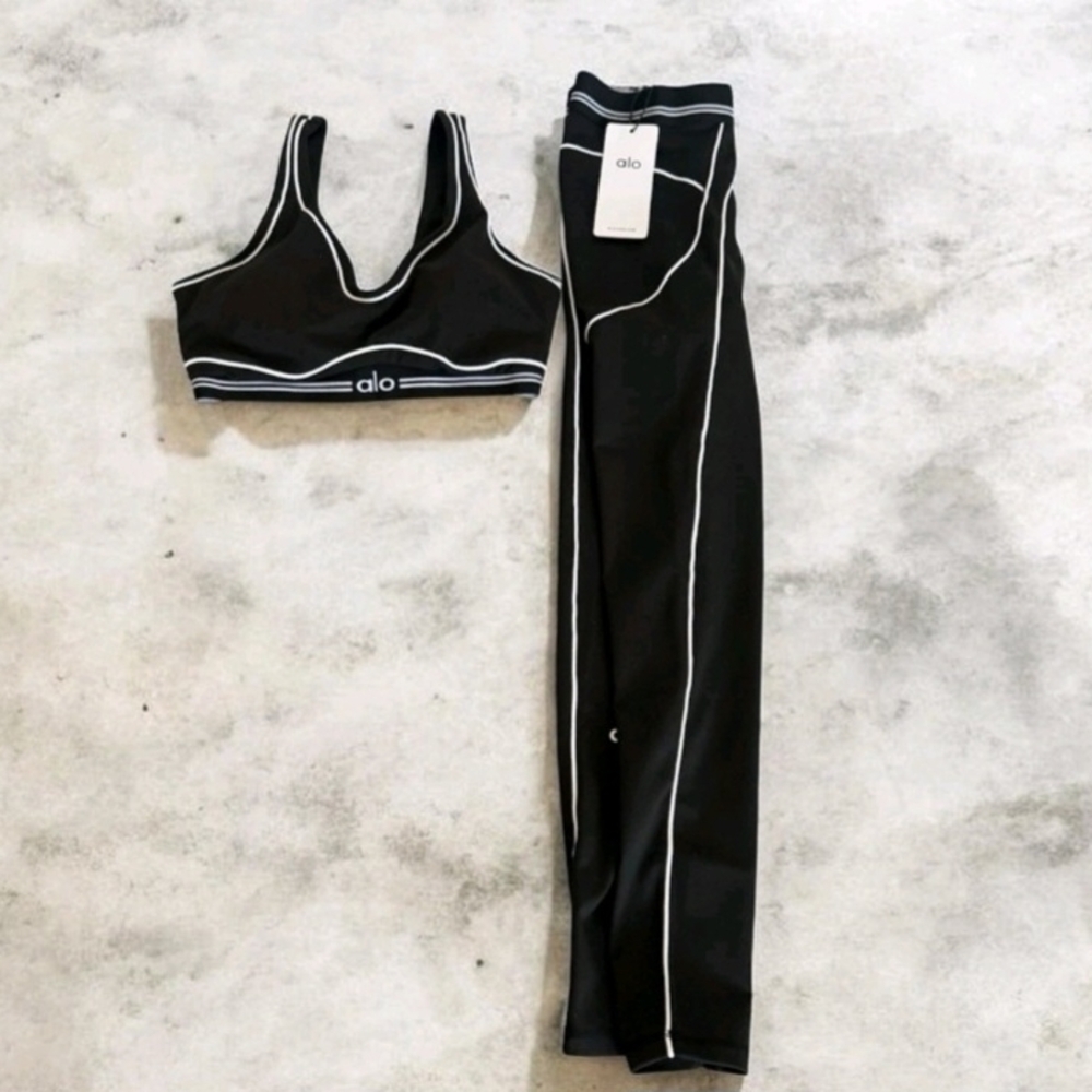 Alo Black Sports Bra & Leggings Set